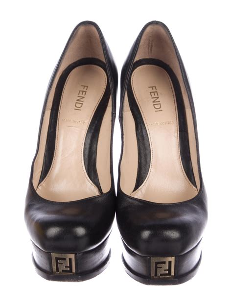 Fendi Leather Pumps 